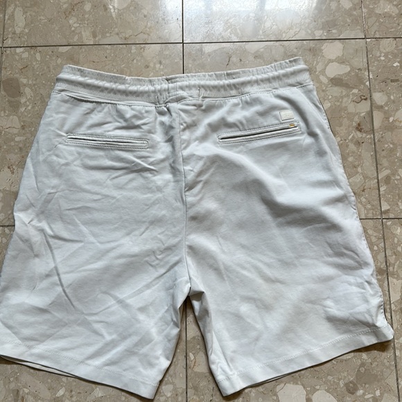 Zara White Cotton Shorts - Picture 3 of 3